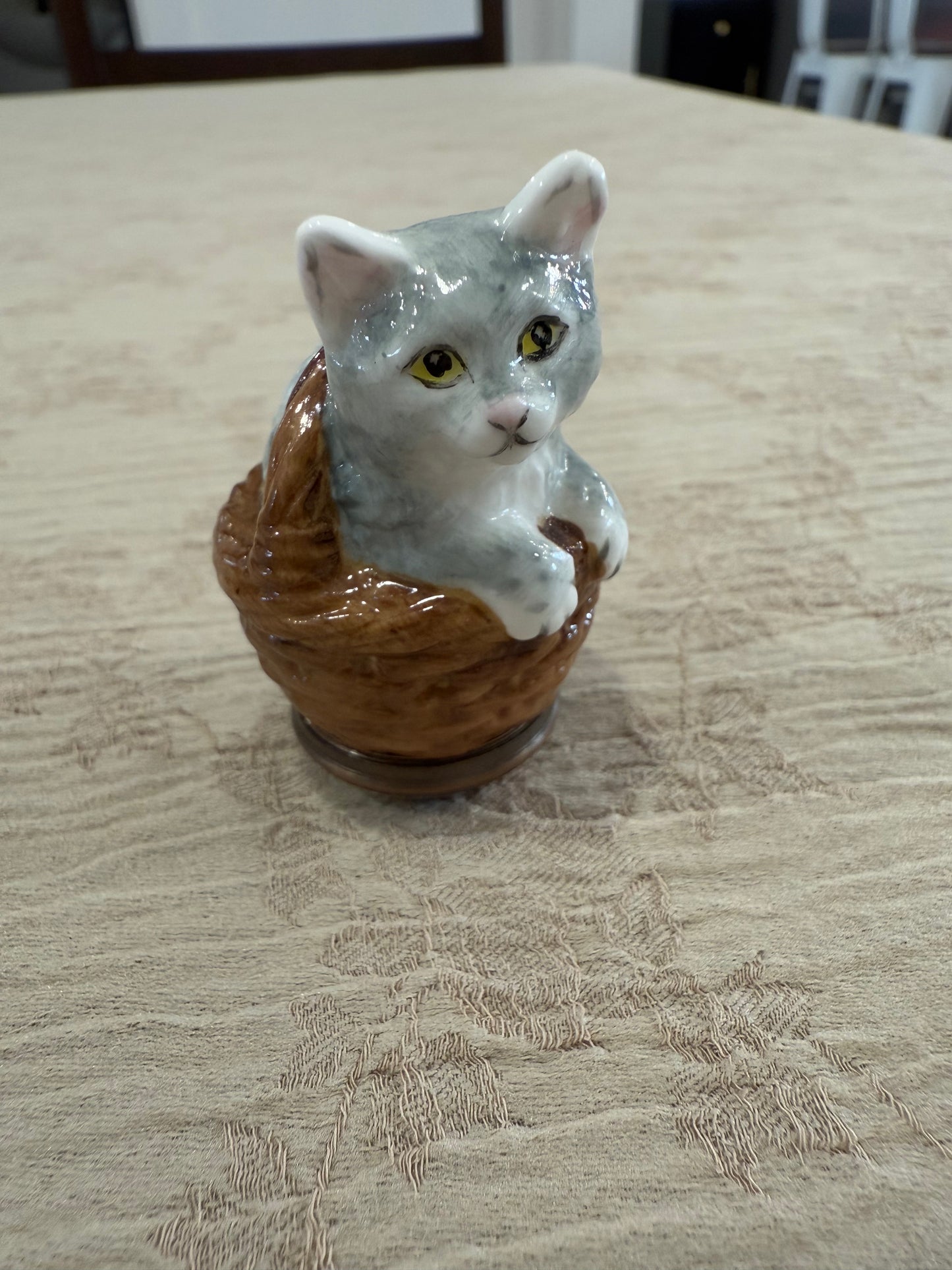 Halcyon Days Enamel Trinket Box – Gray Kitten Collectible Keepsake