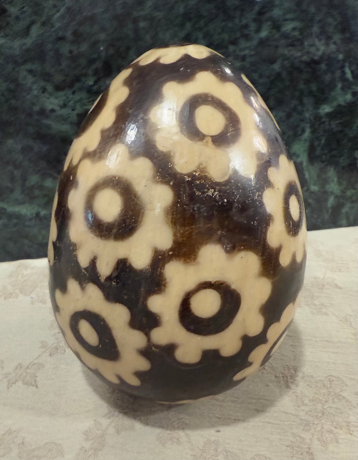 Handcrafted Lenca Pottery Egg Ornament – Honduras

6” x 4.5” | 464 grams